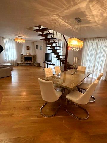 3-х.кім вул.Квітки Цісик 140 м. є/р.і/о-118тис.дол