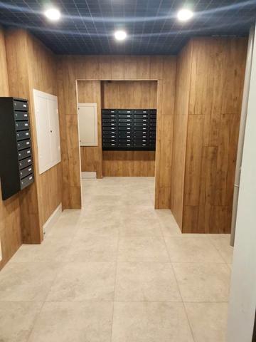 Коноплянська вул., 22