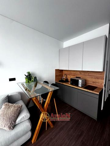 Владислава Бувалкіна вул. (Бочарова Генерала), 60-Ж