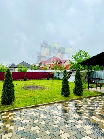 Молодіжна вул., 7