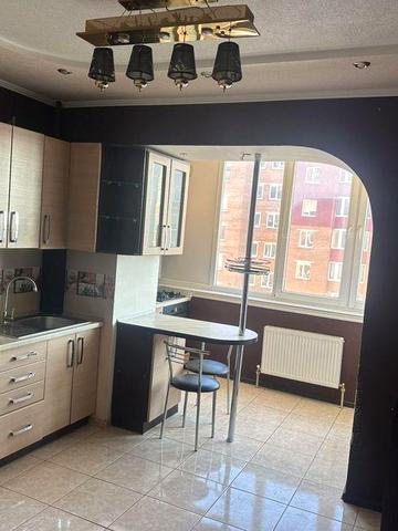 Простора 1к не кутова Мінімальне оформлення! Є комірка 42265 ЖК Будівельників