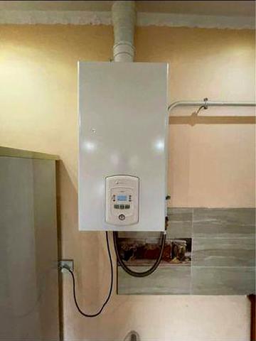 Оренда / продаж 2 кімнатної на Целевича власник