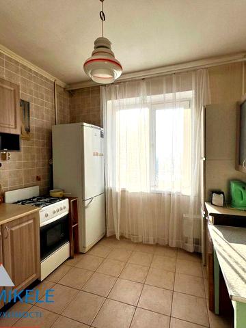 Оренда 2к. 50м2 вул. Петра Вершигори 3, Райдужний