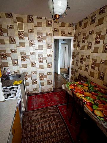 Продам 3-х кімнатну квартиру по вул. Проспект Відрадний 38