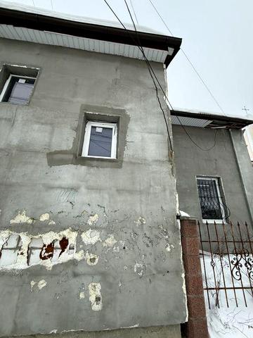 Продам квартиру з окремим входом