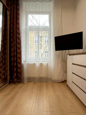 Довгострокова оренда 1к Квартира Верхратського вулиця