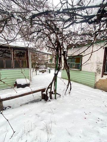 Продам частину будинку зі зручностями