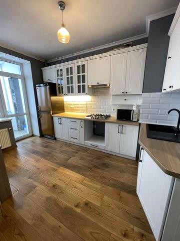 Продаж 1 км квартири в ЖК Ренуар по в. Княгині Ольги ЖК Ренуар