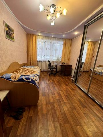 Продам 3 комнатную на Мира 94.Сертификат.