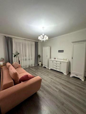 Берегово, Оренда двокімнатної квартири