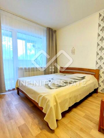 Степана Олійника вул., 11