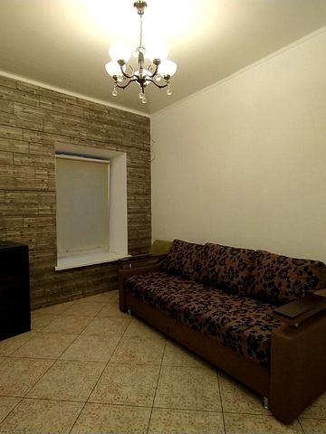 Скиданівська вул., 6