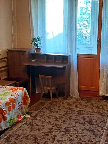 Здаеться 1 кв-ра на 3 чи 4 місяці, вул. Грушевського