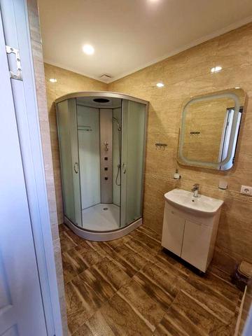 Оренда 1-кімнатна квартира центр Берегова