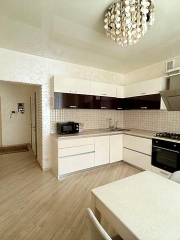 Довгострокова оренда 2к Квартира Зарічанська вулиця ЖК Набережный квартал