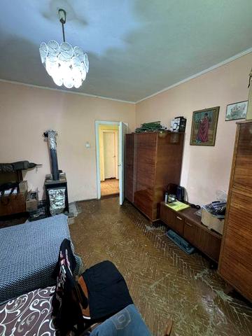 Продам 3-х кімнатну квартиру