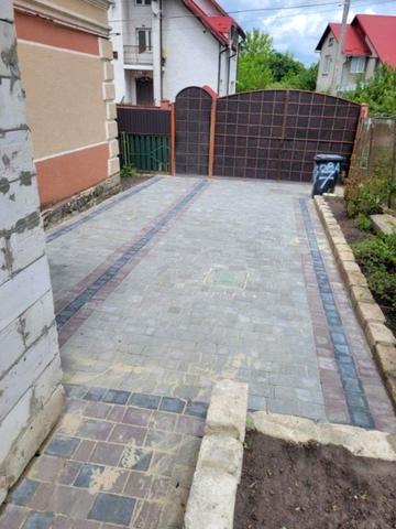 Садова вул.