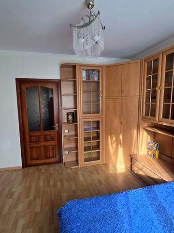 Здам 2к квартиру по вул. Ревуцького