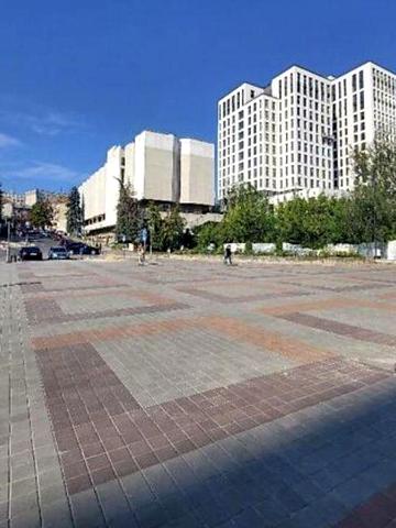 Продаж 2 кім. квартири по вул. Шептицького