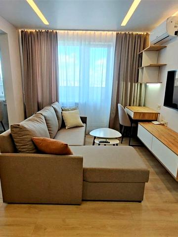 Володимира Івасюка просп. (Героїв Сталінграду), 27-А