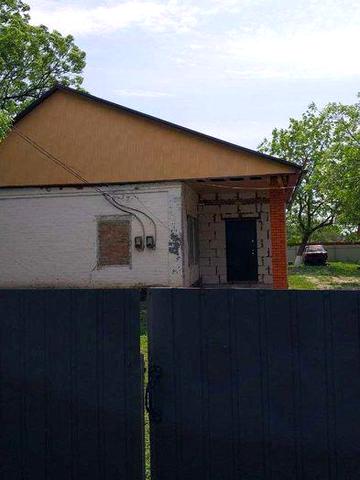 Продам часний Будинок з великою площою