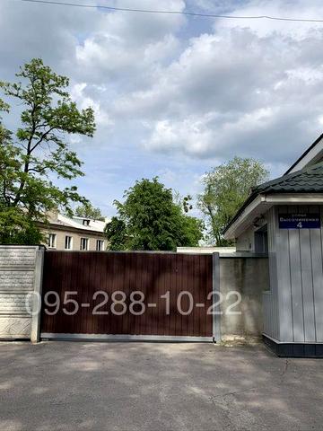 Продам малогабаритну квартиру біля  Фр.Бульвара
