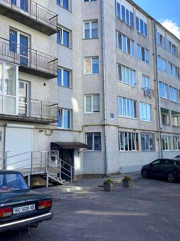 ПРОДАЖ/ ОБМІН 3-кімнатна квартира м. Зборів, вул. Миру 11.