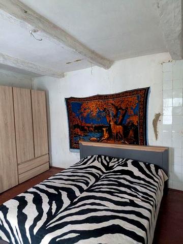 Продаж будинку не далеко від центру та річки смт. Володарка