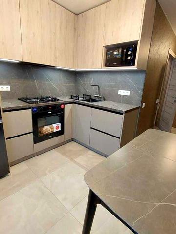 Продам стильную 2-к квартиру евроремонт Янтарная Клочко Левый берег