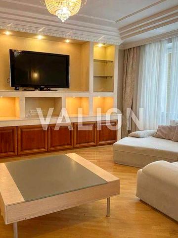 Здається в оренду 3-к квартира на вул.П.Мирного, 28а, "Корона". Без %.