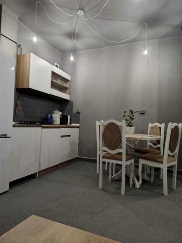 Петра Лінтура вул., 15