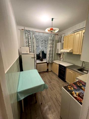 Вал. Площа. Світло не вимикають