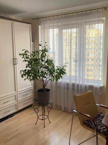 Продам 3кім.квартиру вул.Оноре де Бальзака,Троєщина,м.Київ SL