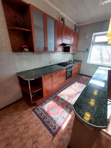 Центральний просп. (Леніна), 79