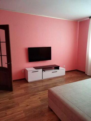 Сдам 2к.кв-ру.ЖК Парковые озера, Воскресенская ул.12г,  Генератор.