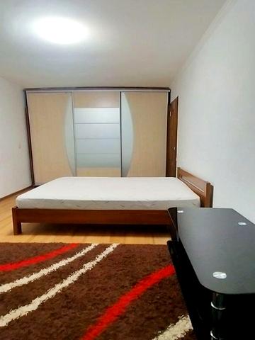 Бориса Мозолевського вул. (Корнійчука), 1