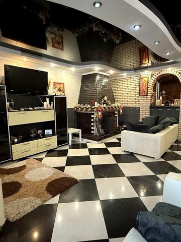 Укомплектований будинок з бомбосховищем