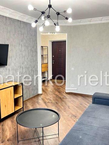 Оренда Центр 1к Ляхова 10