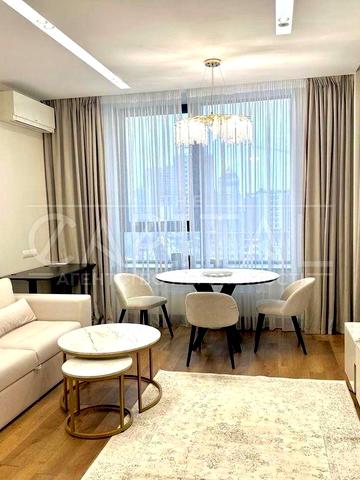 Інвертор! 2-кімнатна квартира з балконом у преміальному ЖК Tetris Hall