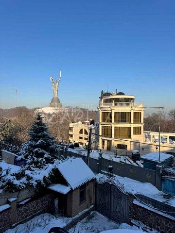 Оренда будинку 800 м² Печерськ закрита вулиця генератор