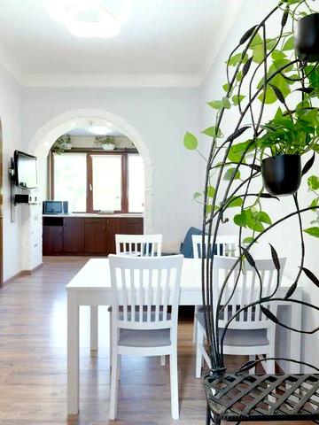 Продам 2 к.квартиру Поділ Межигірська Нижній Вал Контрактова площа