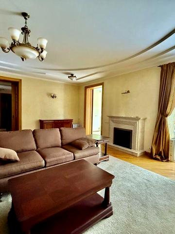 Паторжинського 14. Квартира  170 м2 з видом на Майдан Незалежності