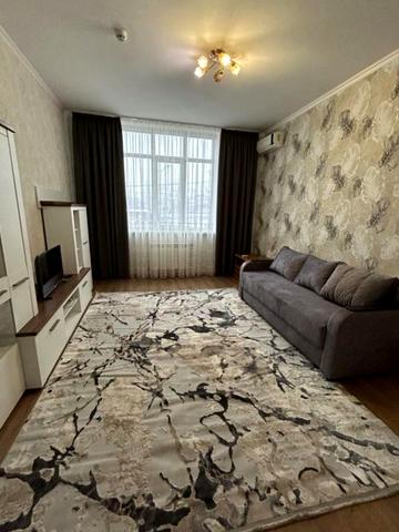 Гната Хоткевича вул. (Червоногвардійська), 12