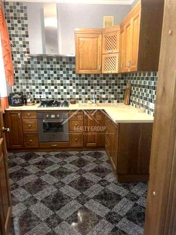 Продаж 3 кімн. квартири з чудовим плануванням з меблями. Євідновлення.