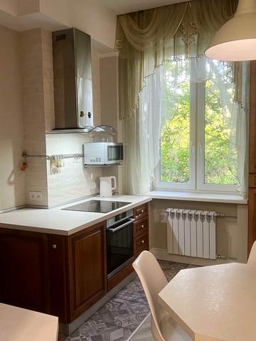 Дарвіна вул., 6