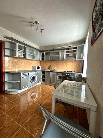 Реальная 3-ка на Защитников Украины, Героев Харькова 64-А