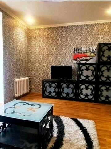 Сдам 2х ком.кв.сталинку с ремонтом и мебелью на улице В.Мономаха