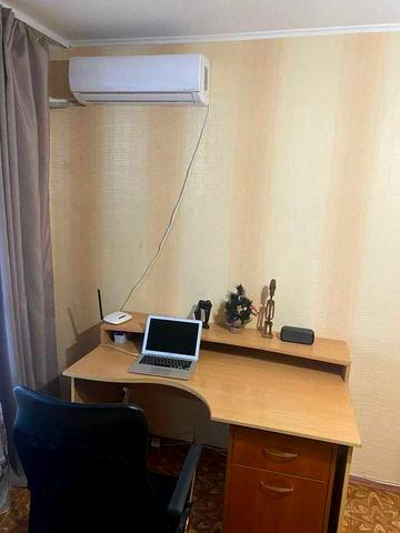 Продам 1-ку метро Олимпийская ул.Жилянская 76 Центр