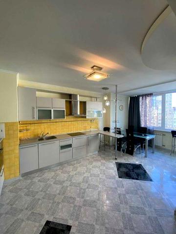 Оренда 3 кімн.студіо Микільсько - Слобідська вулиця, 4В