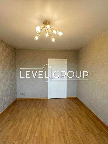 Продаж 2к квартири вул. Максимовича 9В, Голосіївський, Васильківська